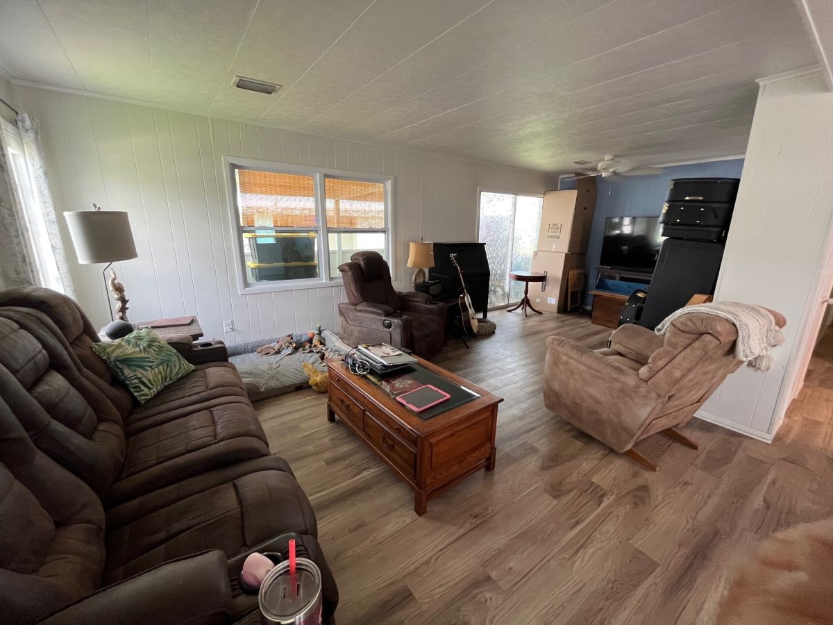 3141 Saralake Dr., South