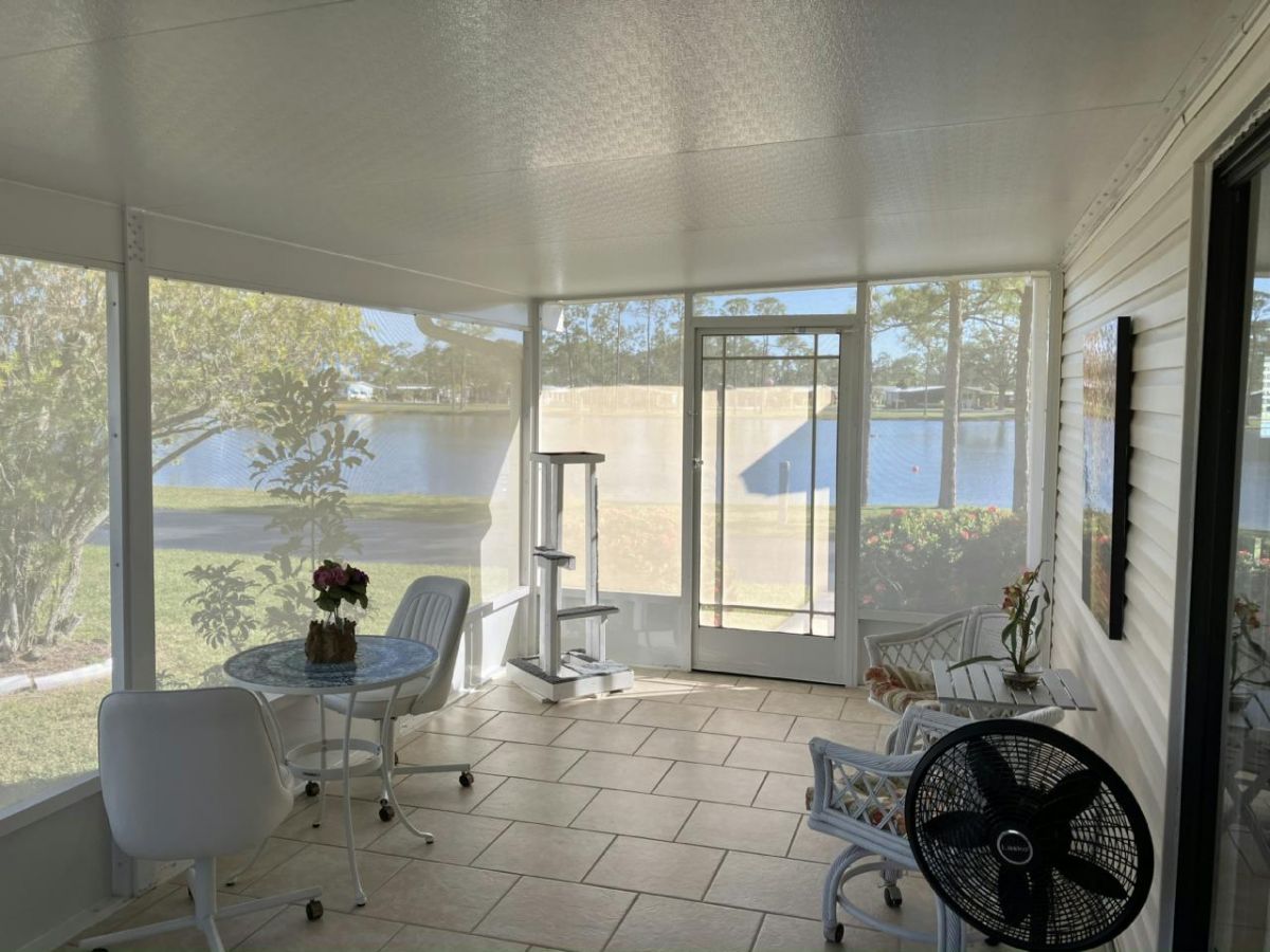 19751 CHARLESTON CIRCLE #98