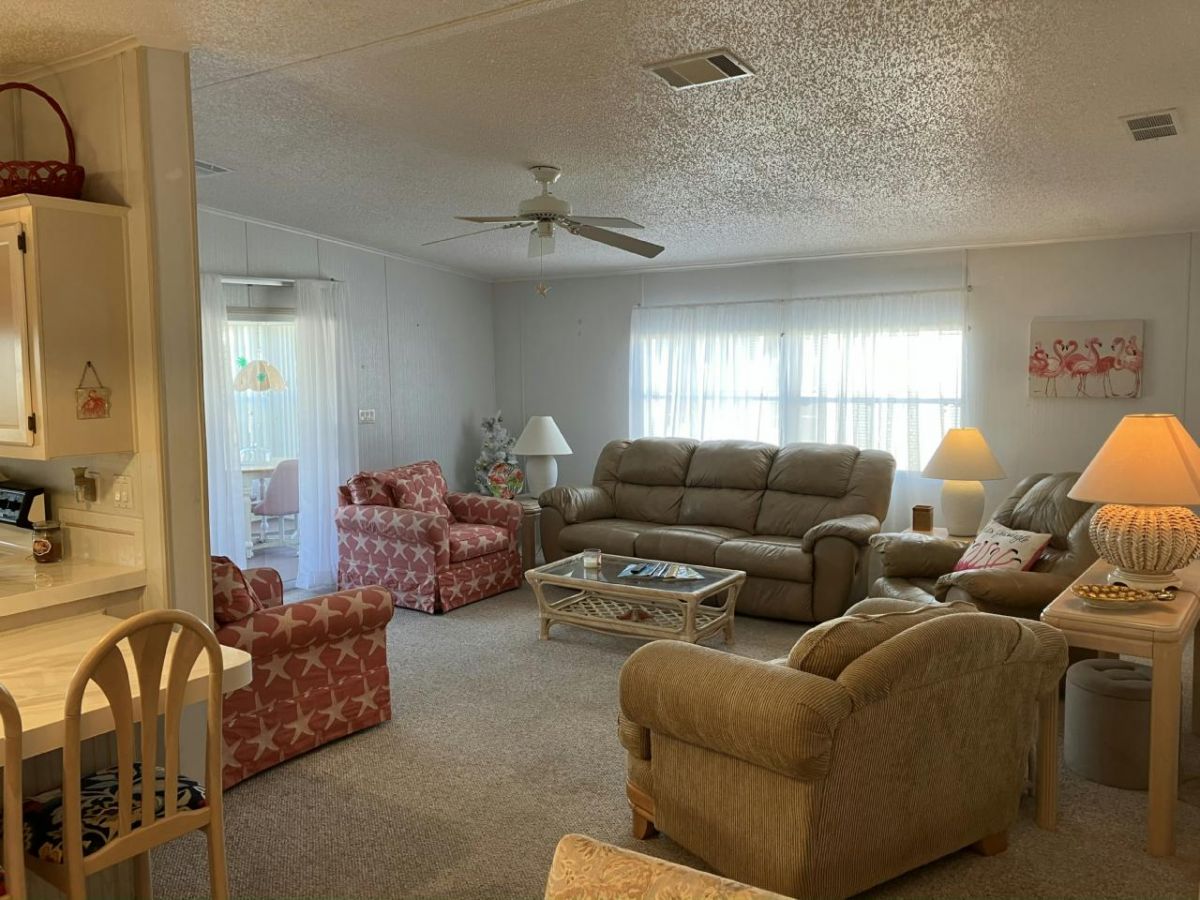 19614 WOODFIELD CIRCLE #118