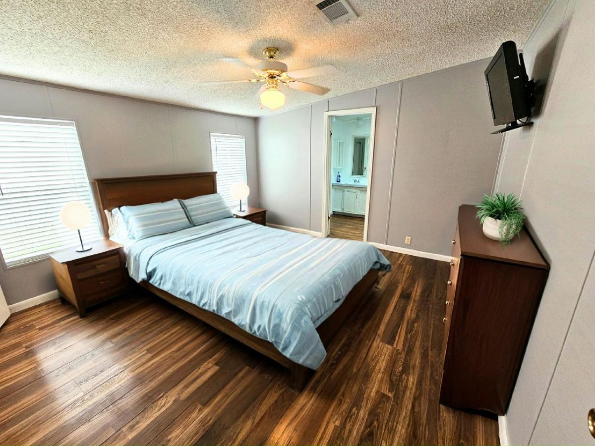 1562 Tanglewood Circle