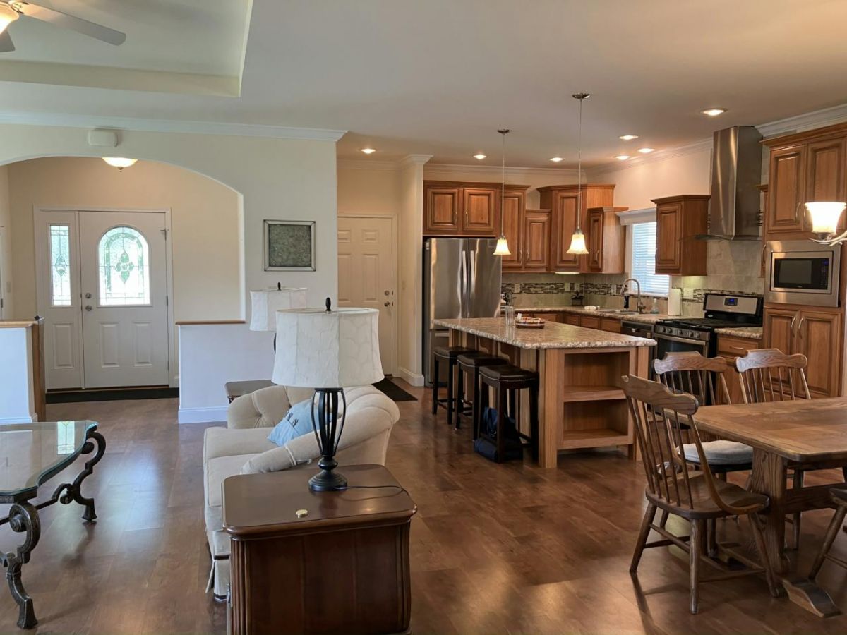 1803 Blue Ribbon Lane