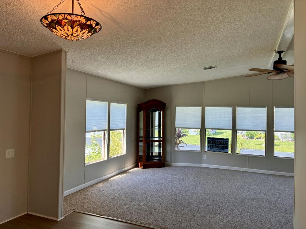 4698 SE COPPERWOOD TERR