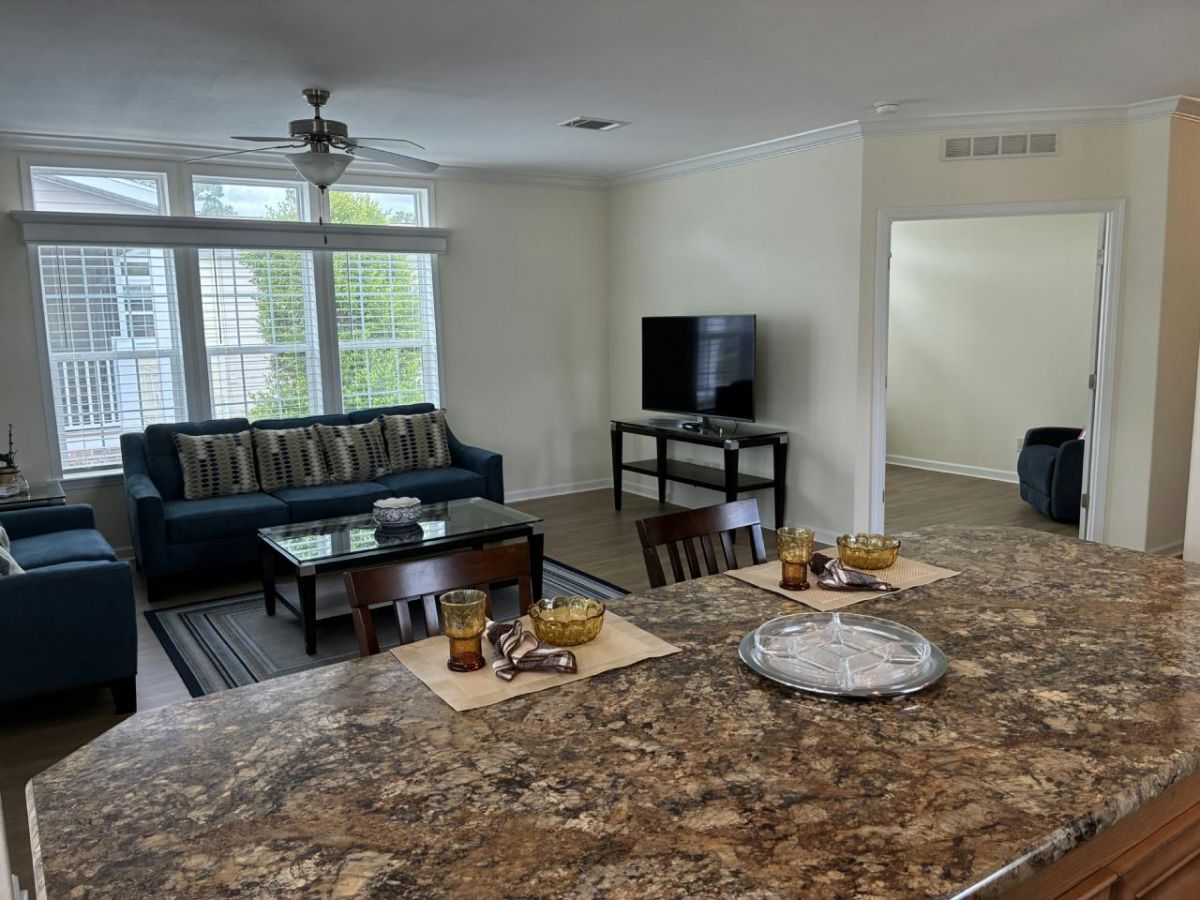 19291 POTOMAC CIRCLE #676