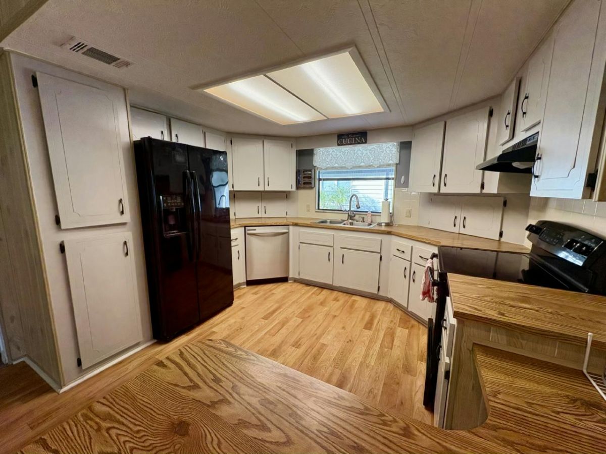 2256 Lakes of Melbourne Drive