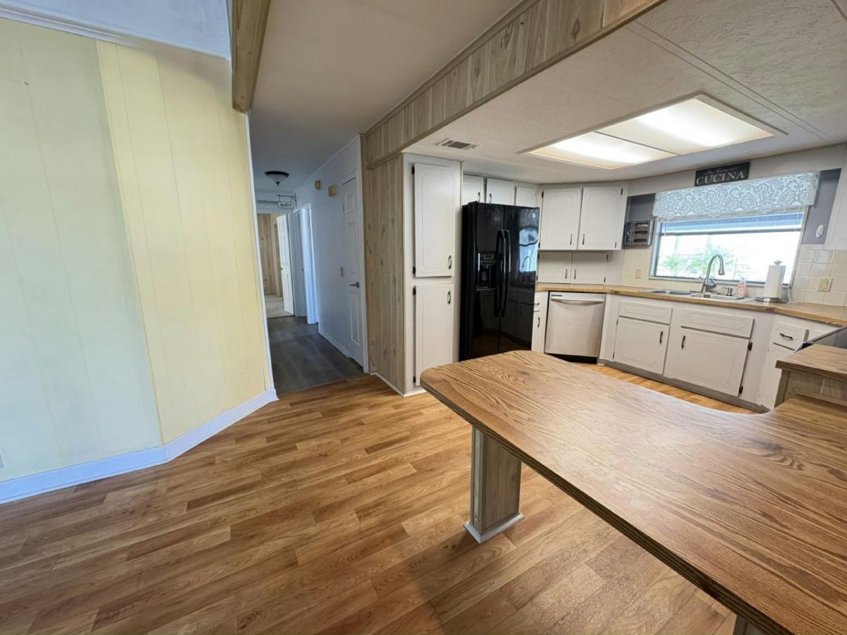 2256 Lakes of Melbourne Drive