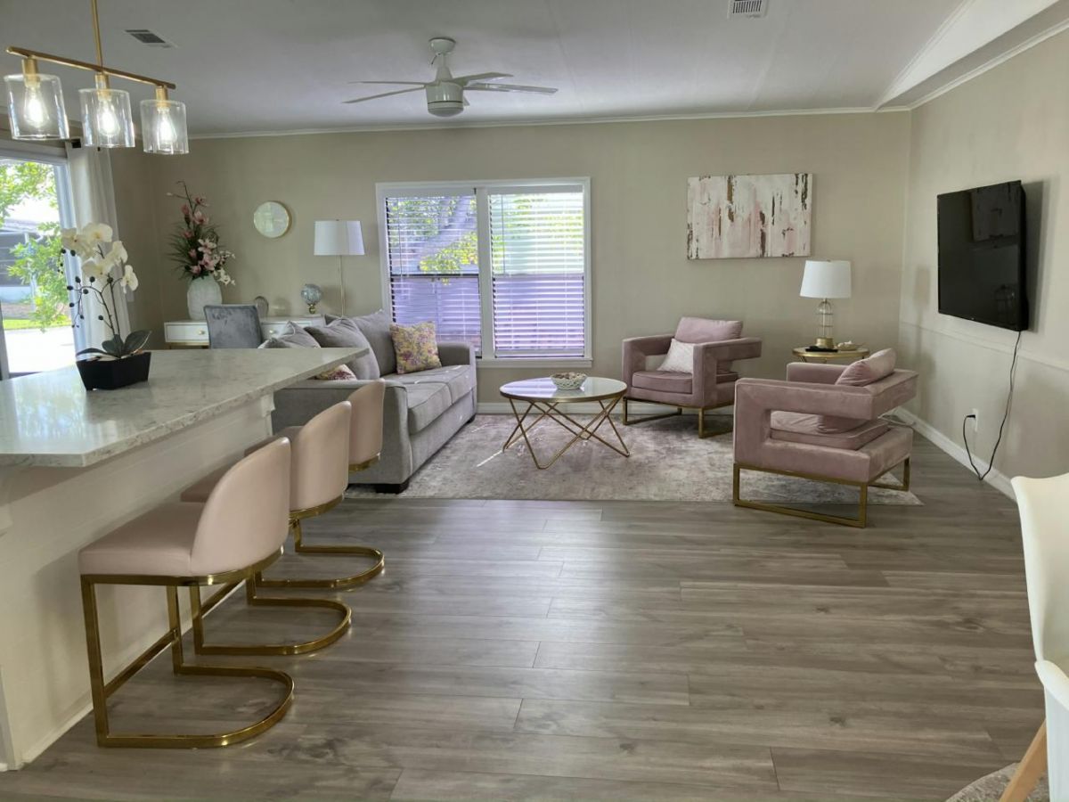 920 PLYMOUTH ROCK DR, #118