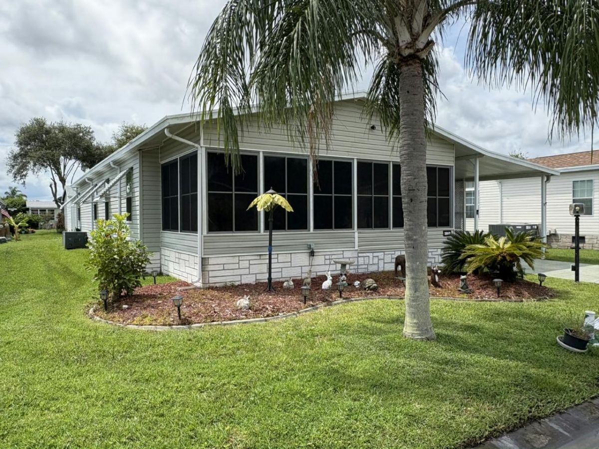 3869 Southwind Drive