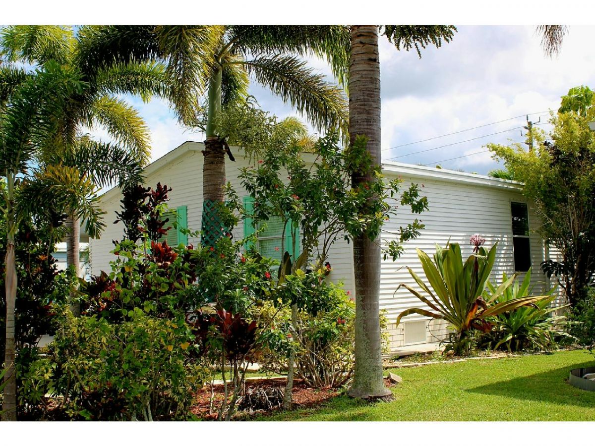 4500 SE SWEETWOOD WAY