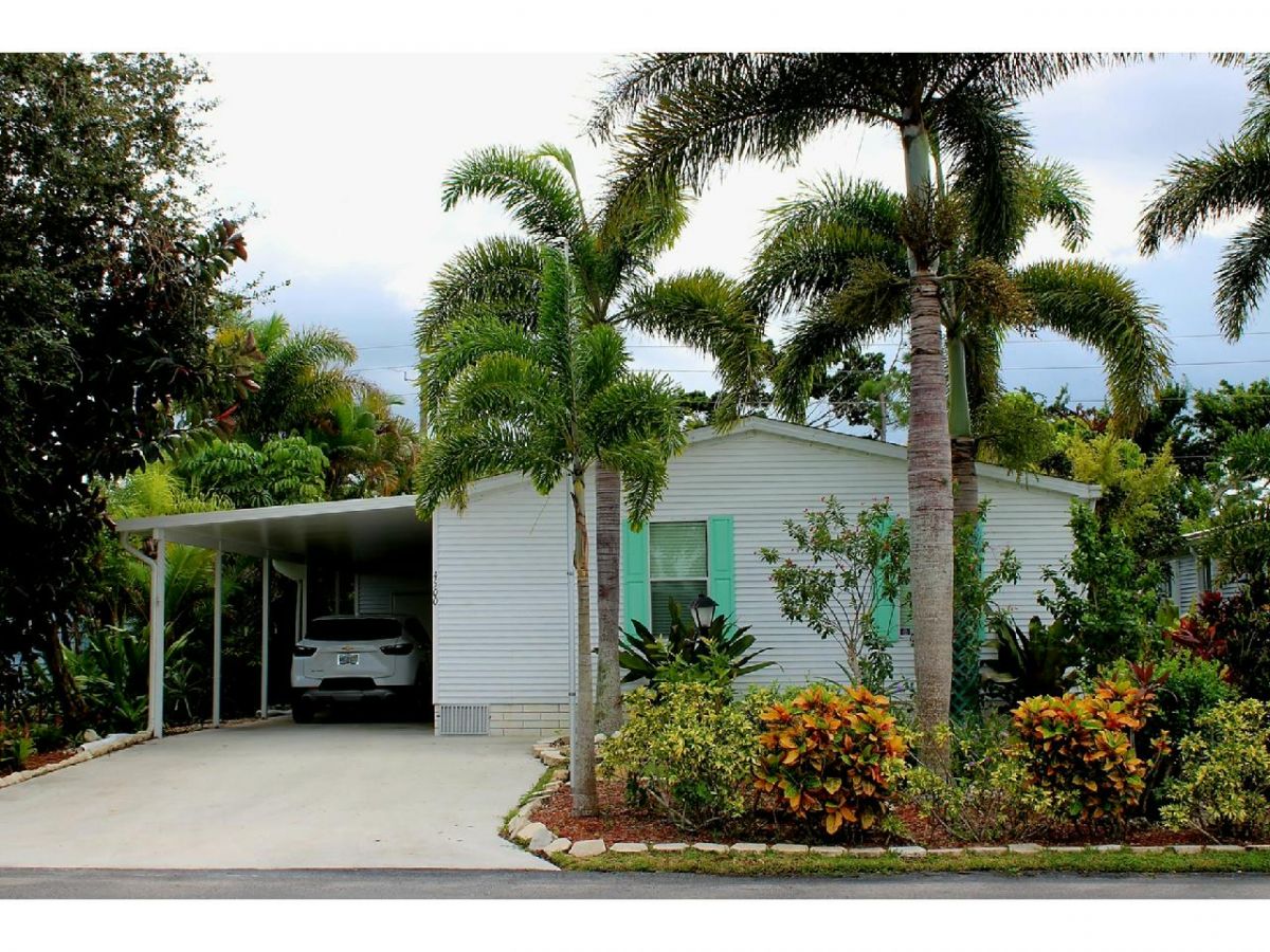 4500 SE SWEETWOOD WAY