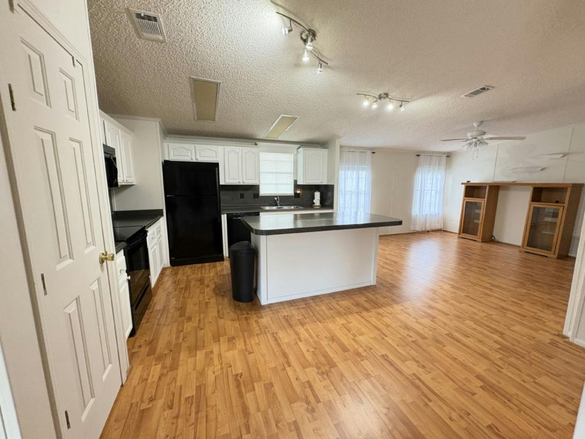 2433 Lakes of Melbourne Dr