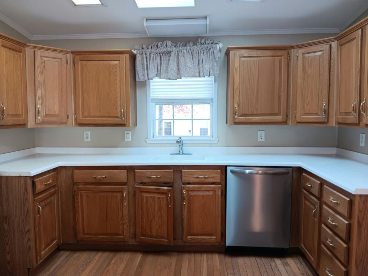 1808 Oak Point Drive