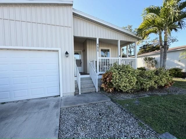 4075 AVENIDA DEL TURA