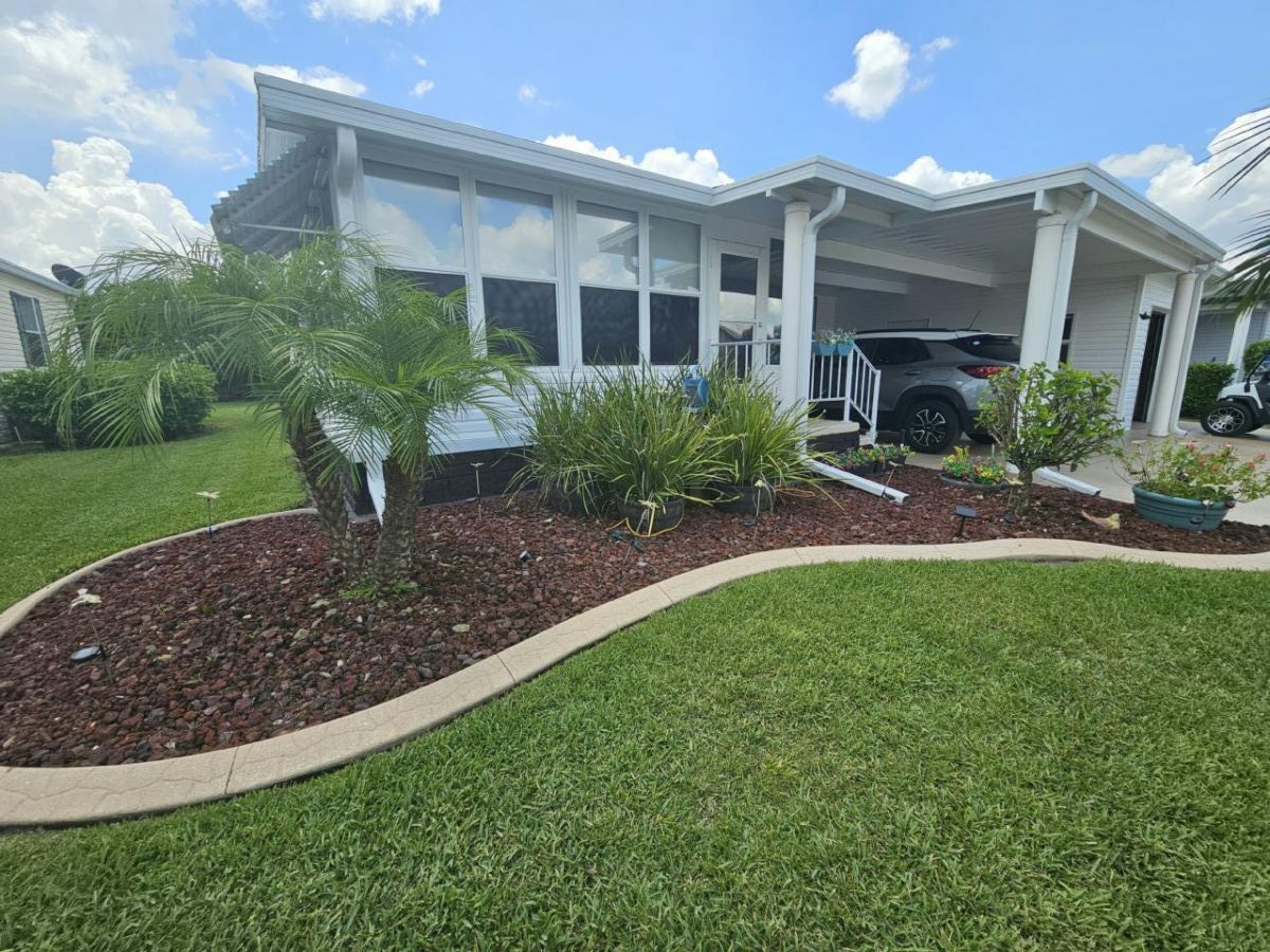 1909 Sunflower Circle