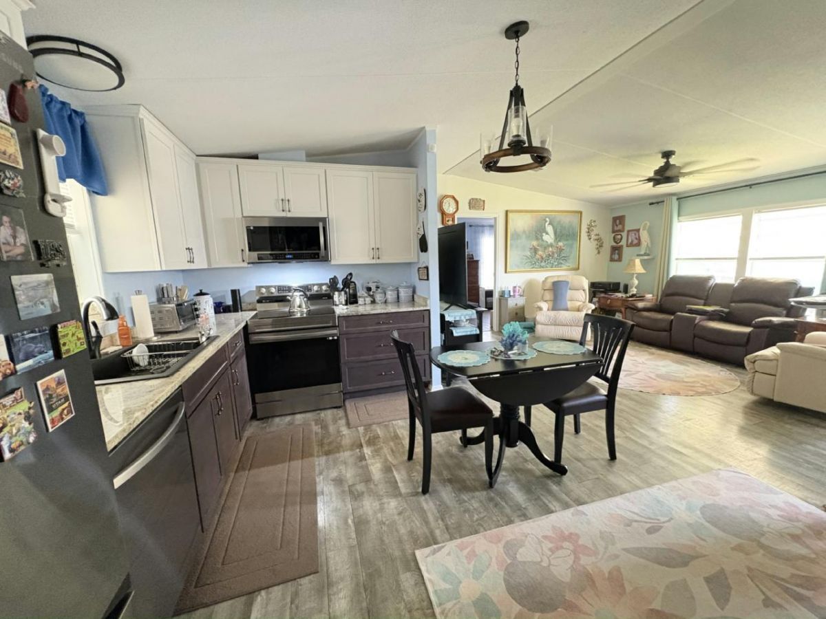 2237 Lakes of Melbourne Drive