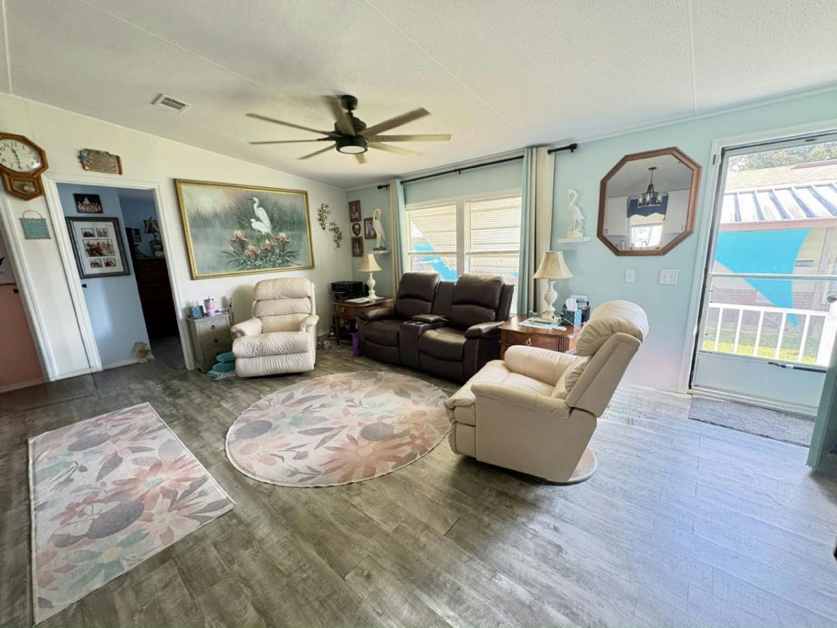 2237 Lakes of Melbourne Drive