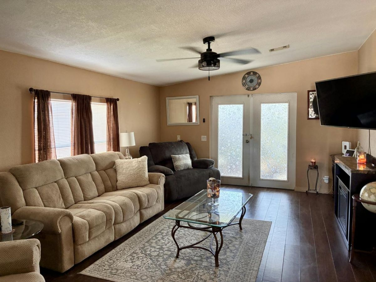 4612 SE COTTONWOOD TERR