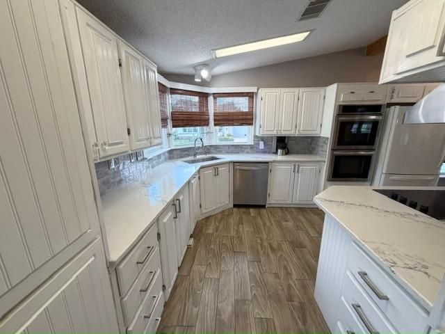 4014 Avenida Del Tura