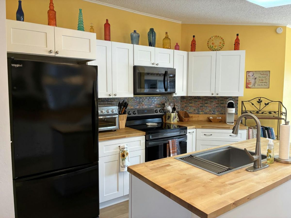 2808 STEAMBOAT LOOP #272