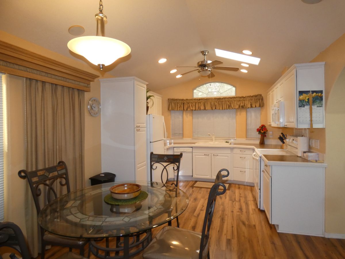 1110 North Henness Rd 1791