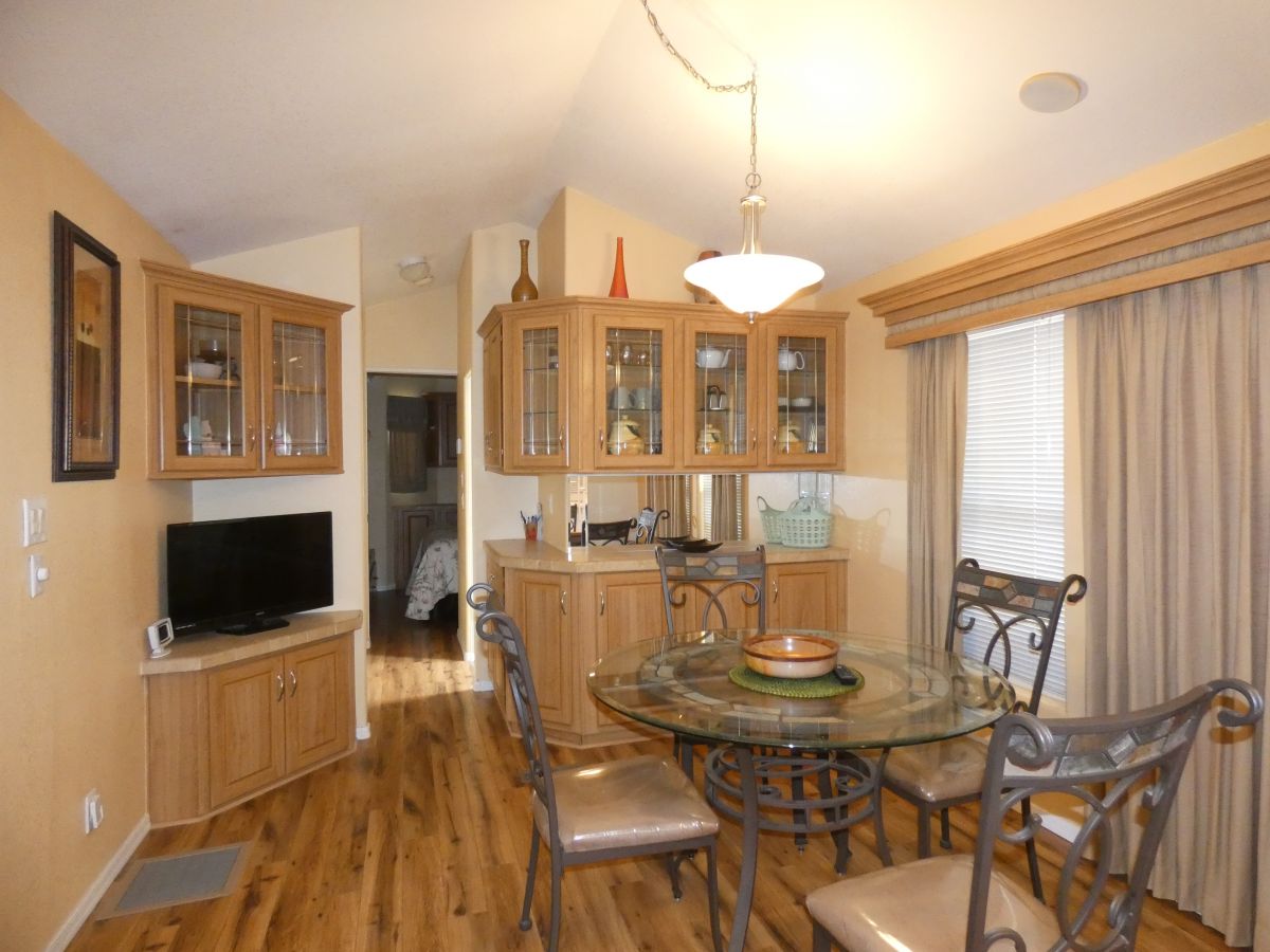 1110 North Henness Rd 1791