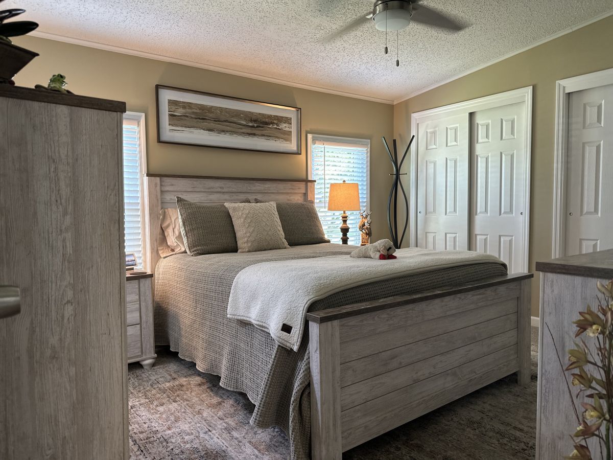 1198 Ariana Village Boulevard