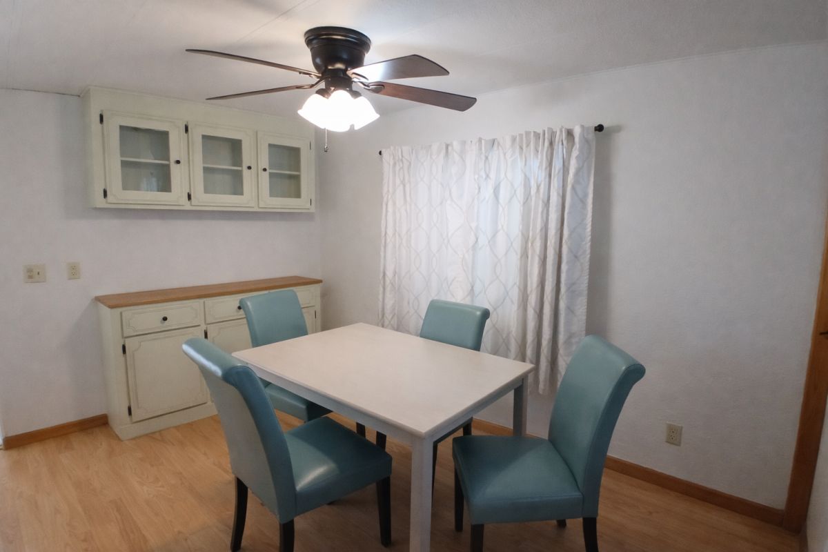 904 52nd Avenue Terrace W