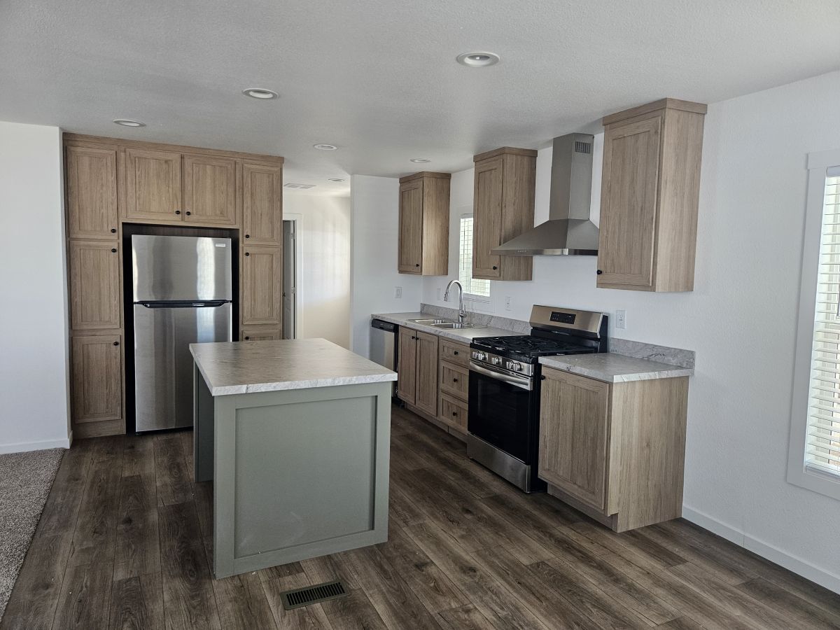 10936 E. APACHE TRAIL, LOT#44