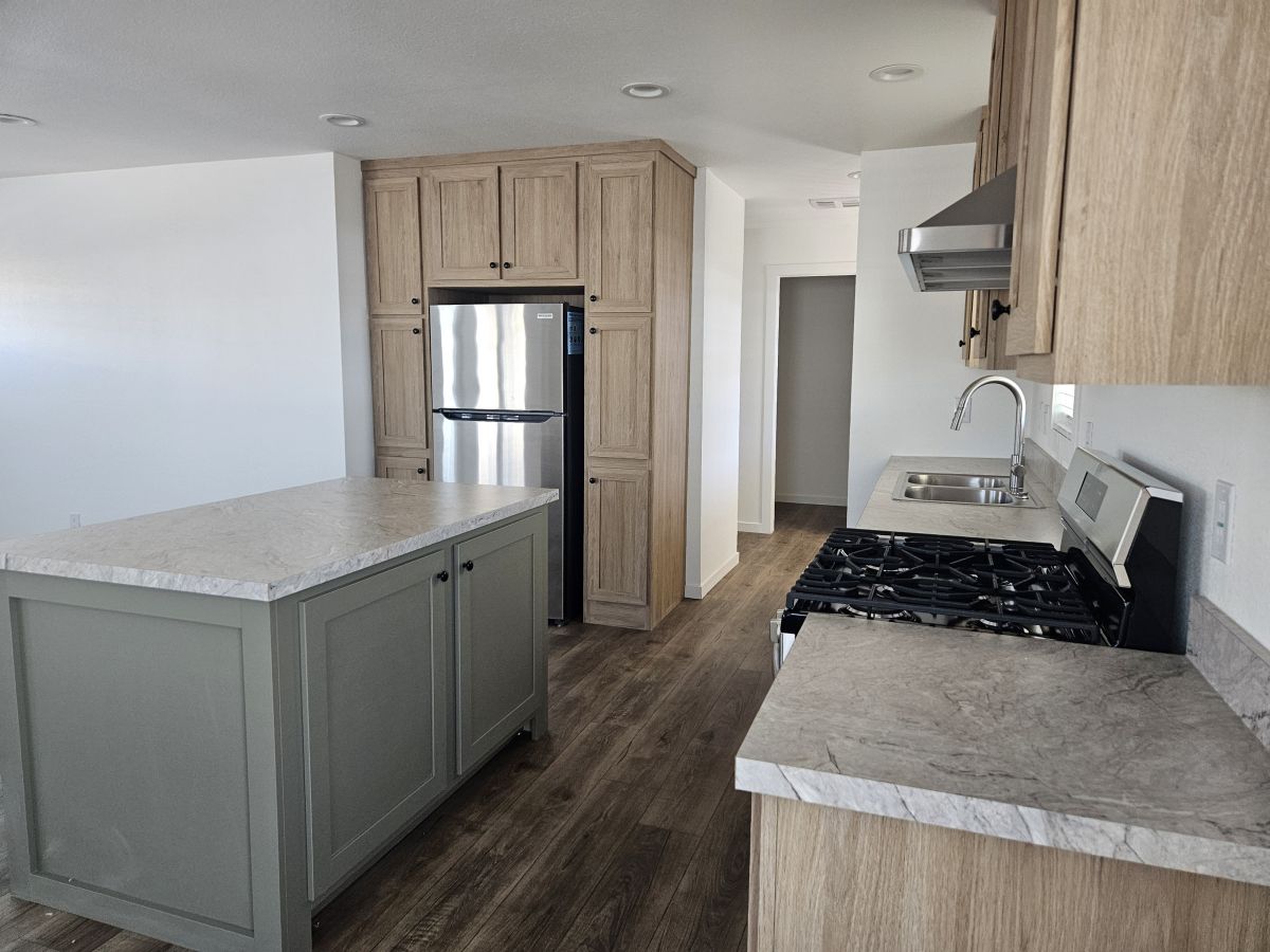 10936 E. APACHE TRAIL, LOT#44