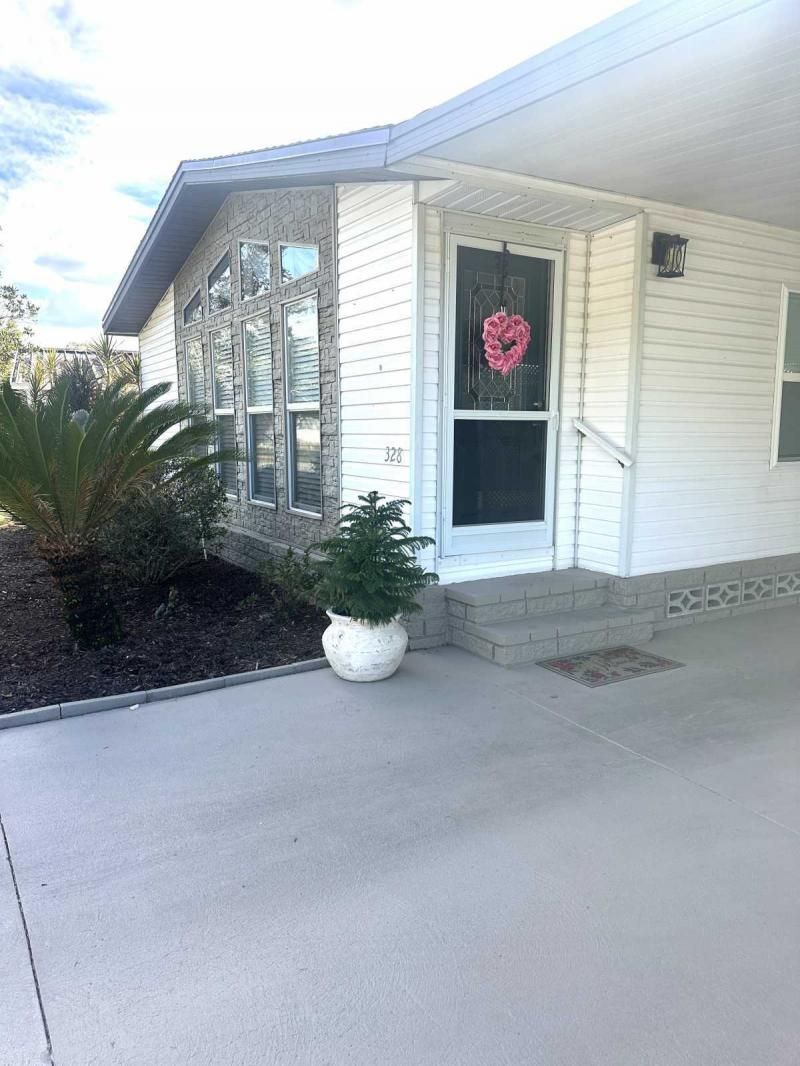 1374 Deverly Dr. Lot #328