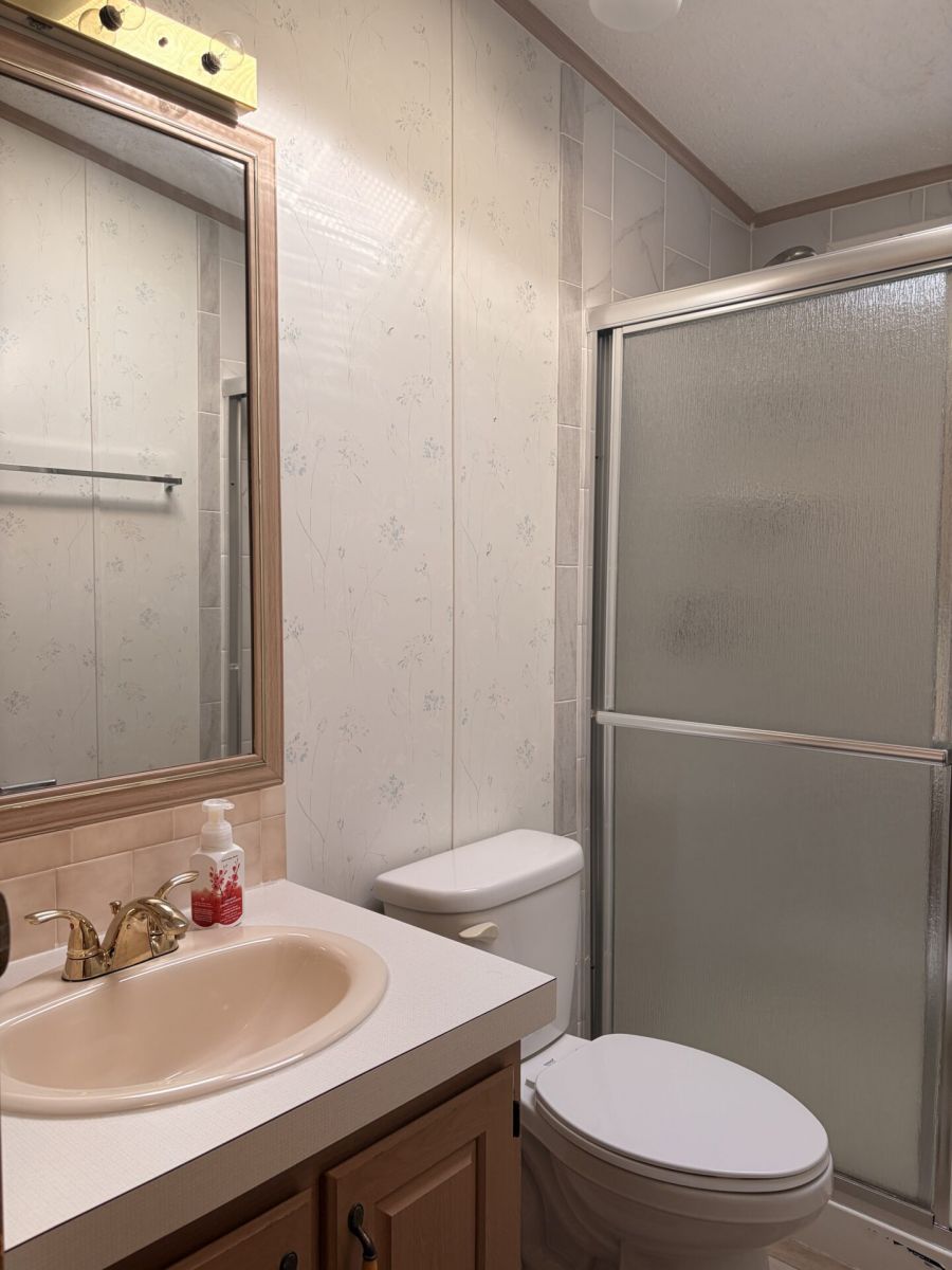 1121 48th Avenue Drive