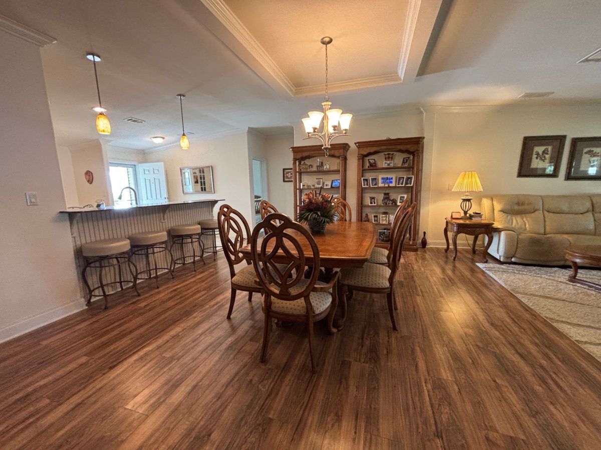 2713 GREENS KEEPER DRIVE