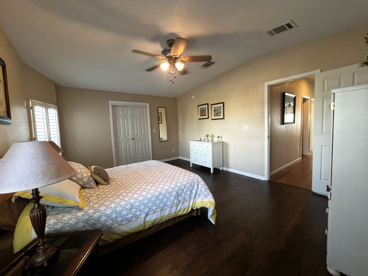 29200 S. Jones Loop Road #537