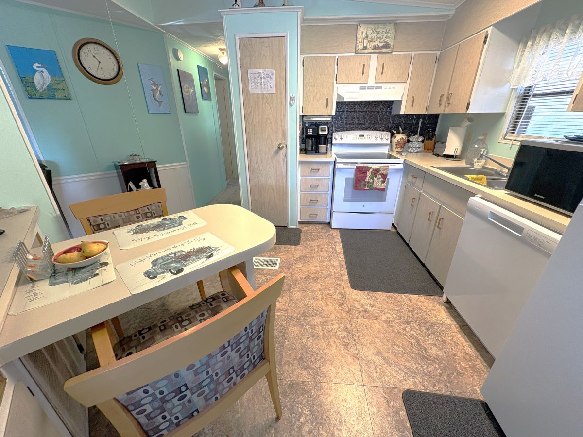 2552 NE Turner Ave #0116