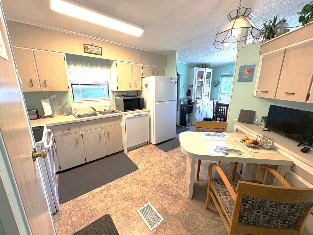 2552 NE Turner Ave #0116