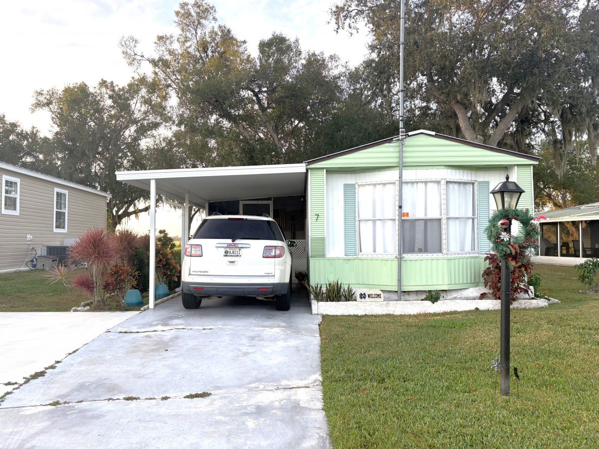 2552 NE Turner Ave #0007