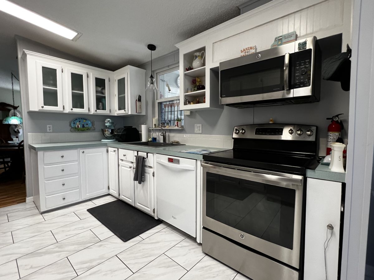 29200 S. Jones Loop Road #330