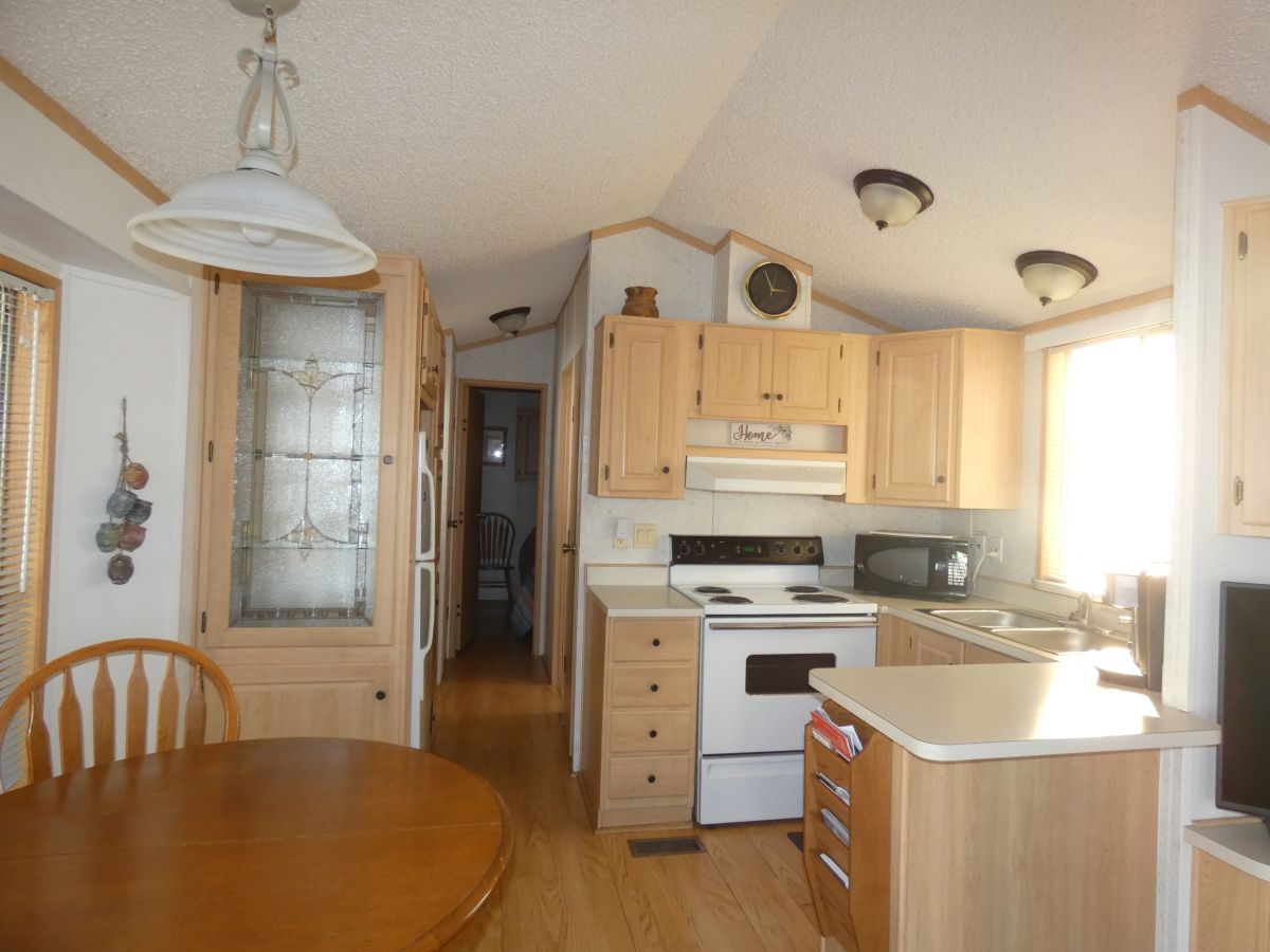 1110 North Henness Rd 158