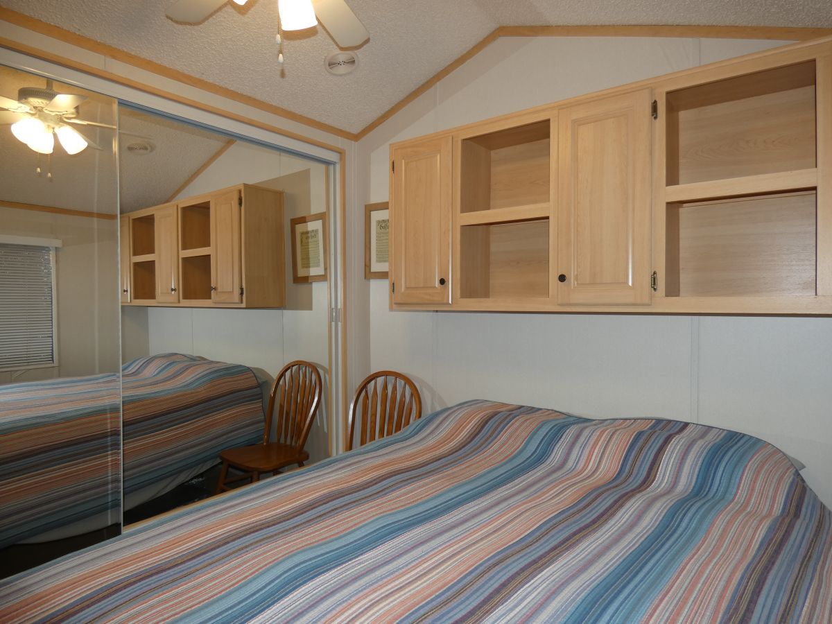 1110 North Henness Rd 158