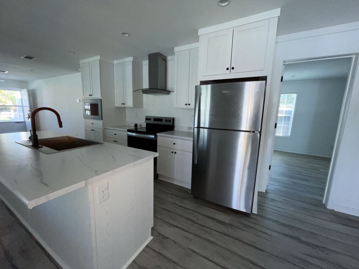 3000 US HWY 17/92 W, LOT #2