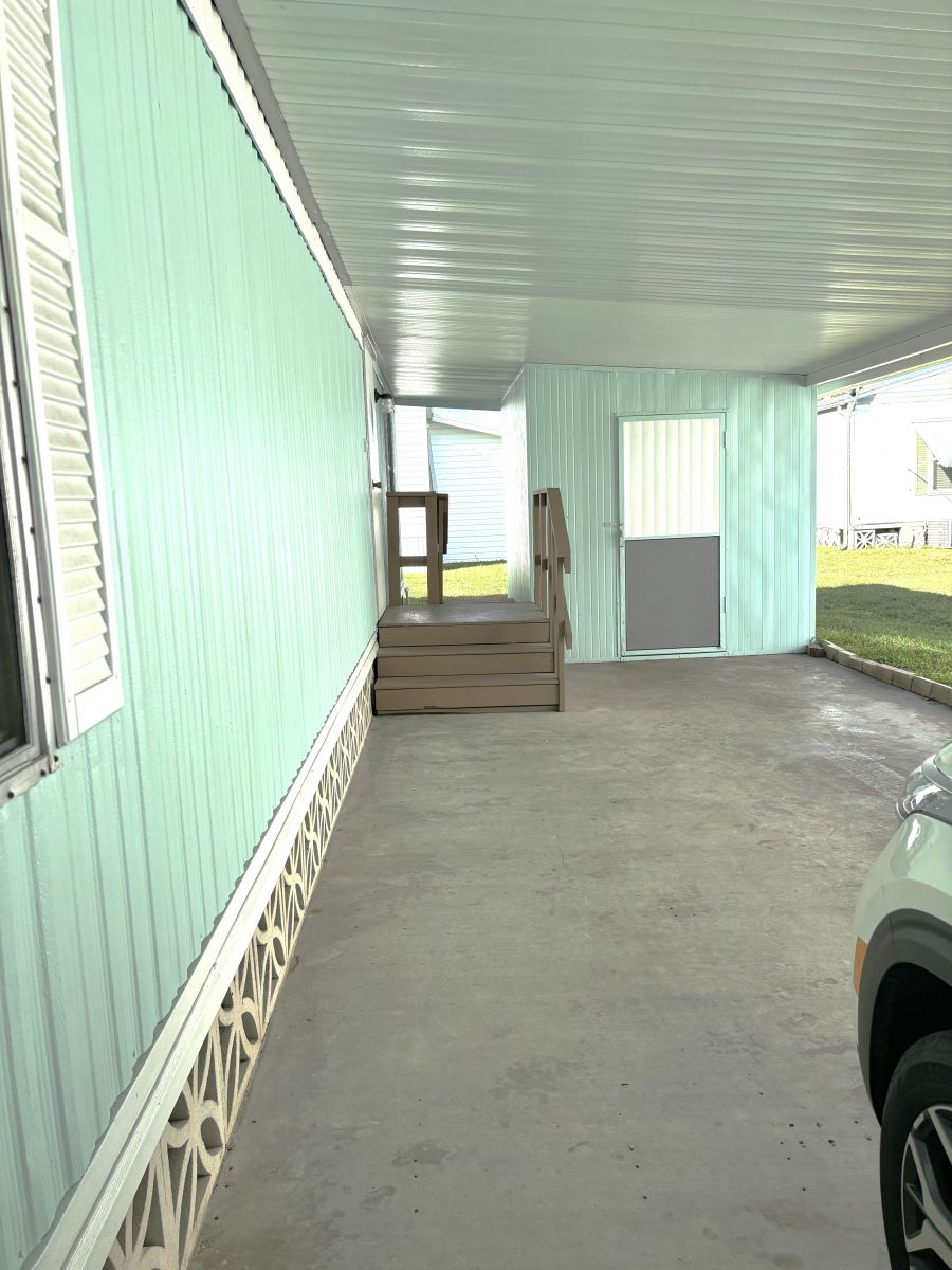 2552 NE Turner Ave #0046