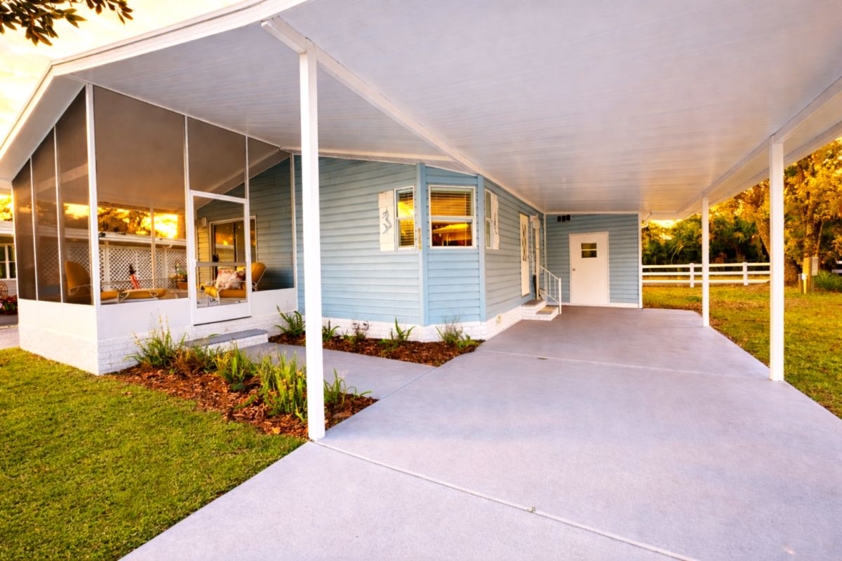 8364 W. CHARMAINE DR.