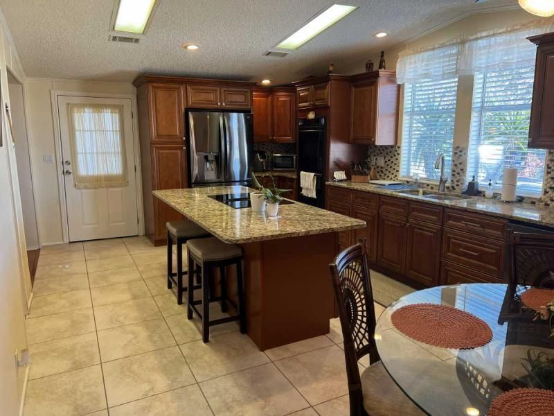 201 Bougainvillea Lane