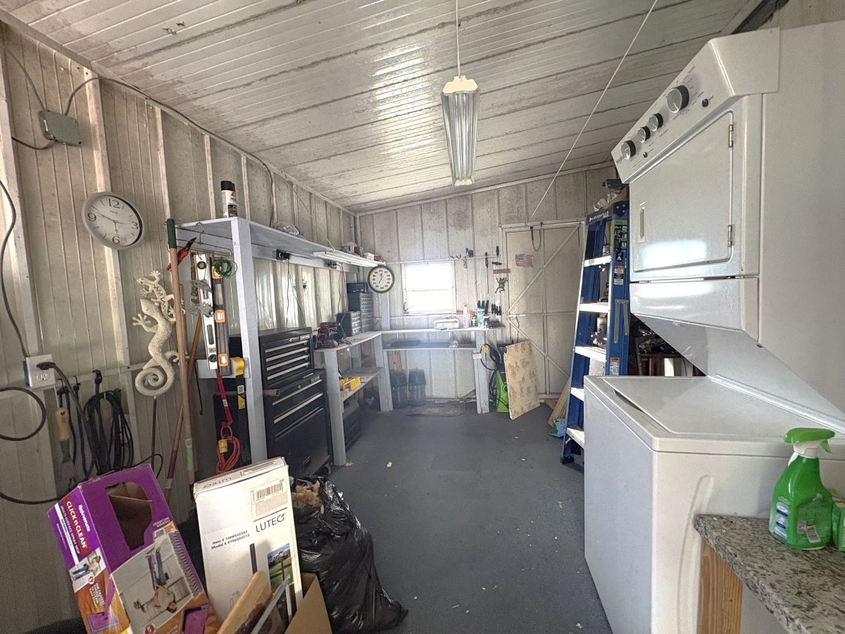 2552 NE Turner Ave #0007