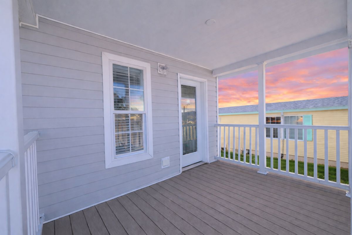 8098 W. COCONUT PALM DR.