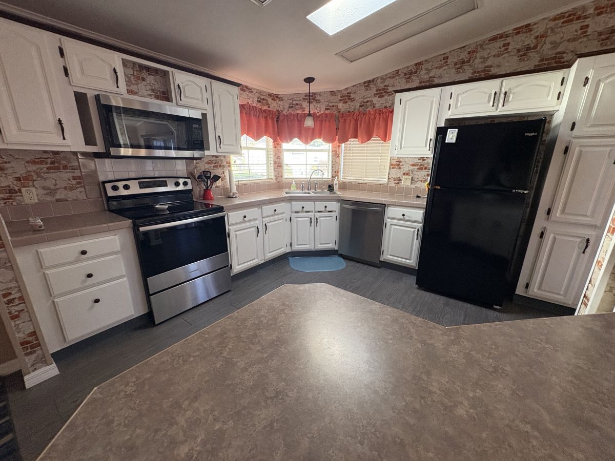 142 Winterdale Dr. N