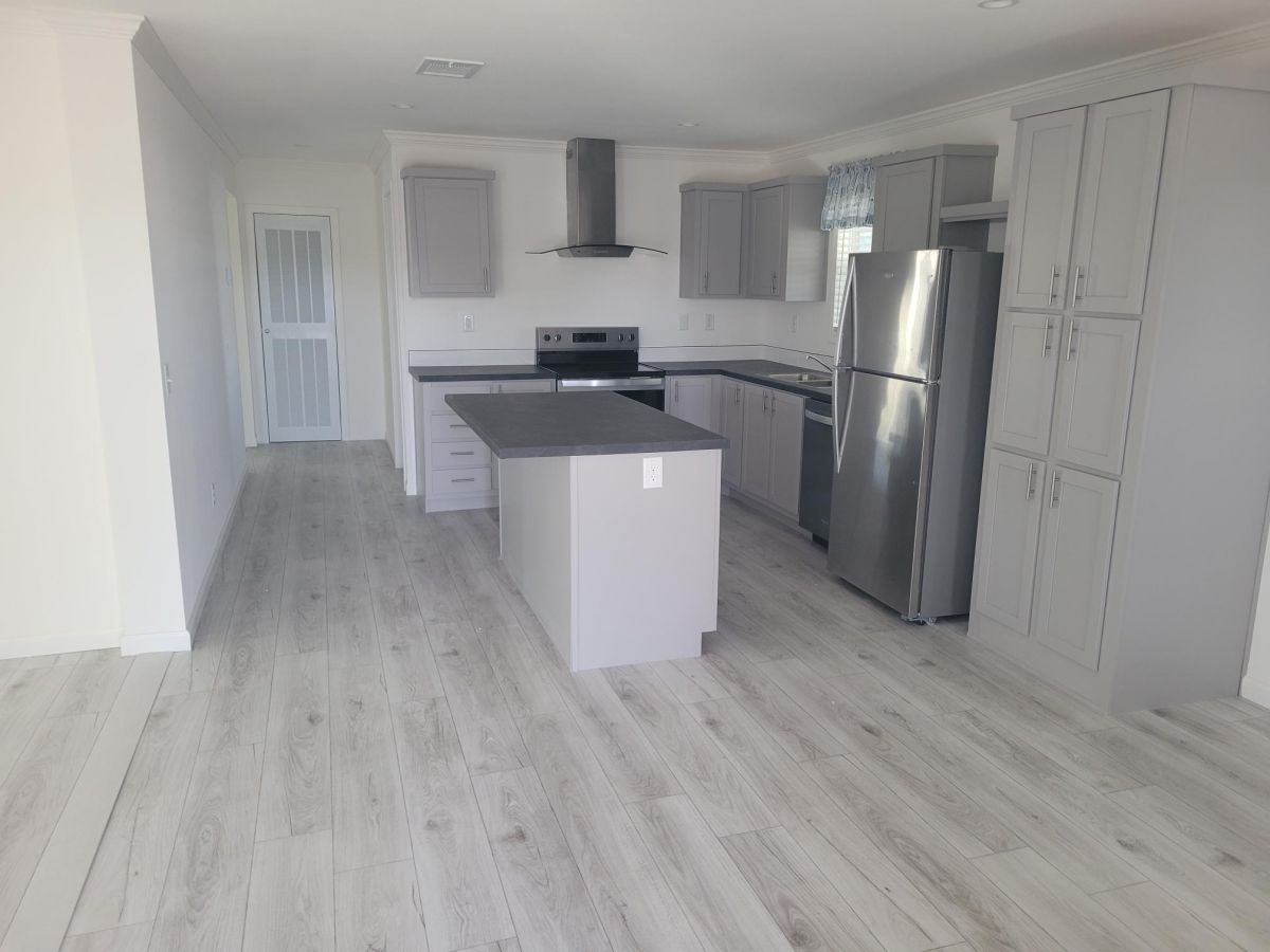 3901 Bahia Vista St. #519