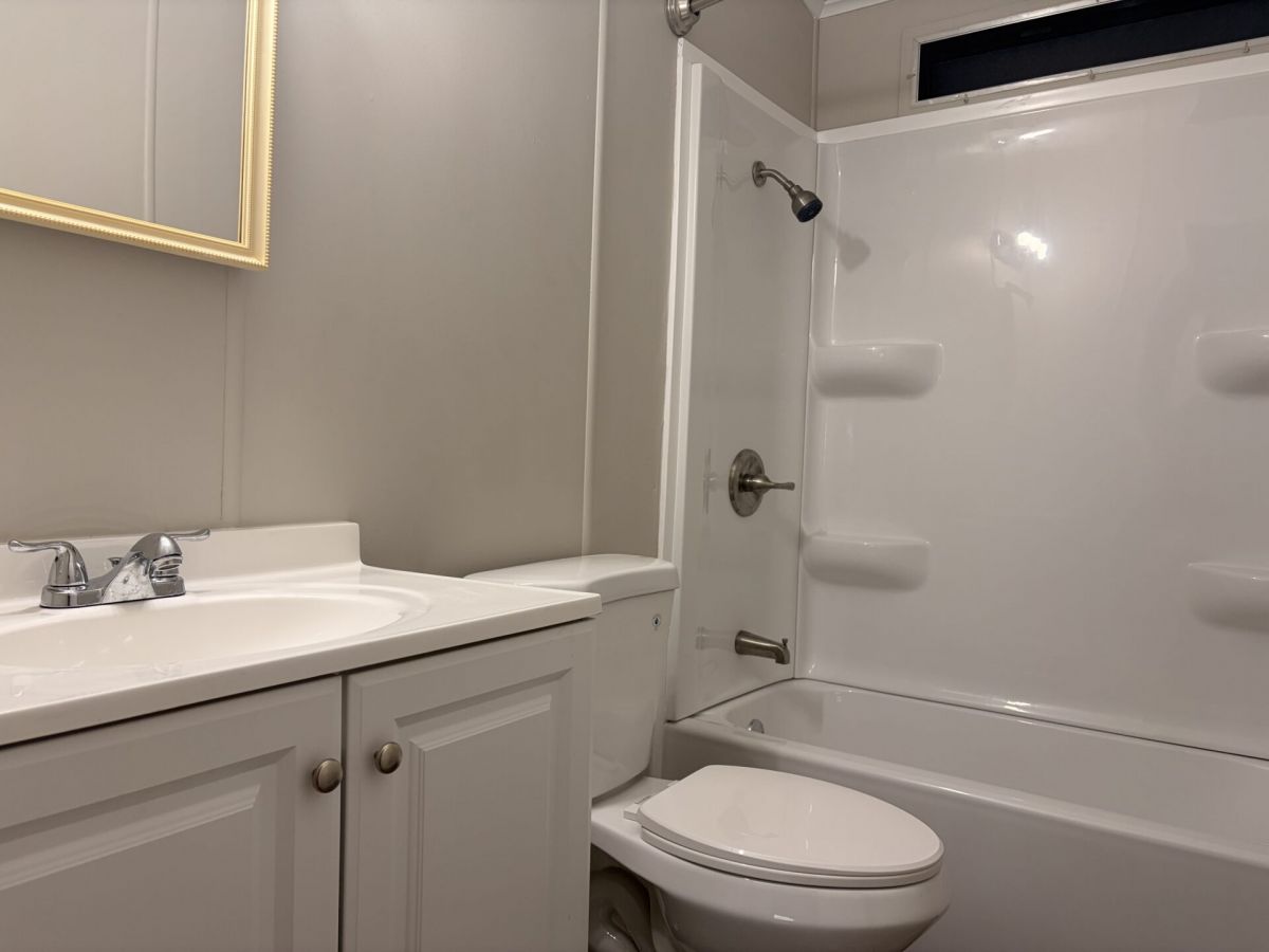 4721 10th St Court E