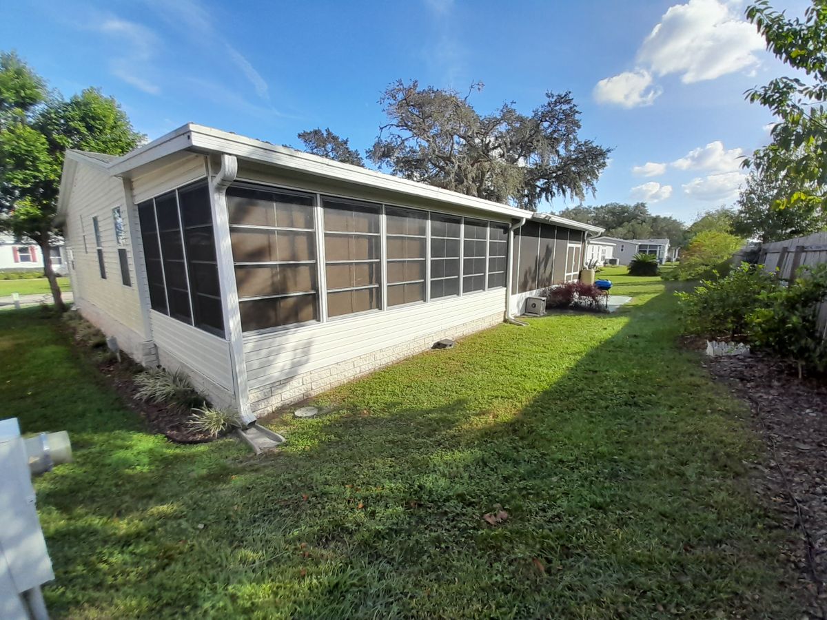 3735 Russian Olive Ln