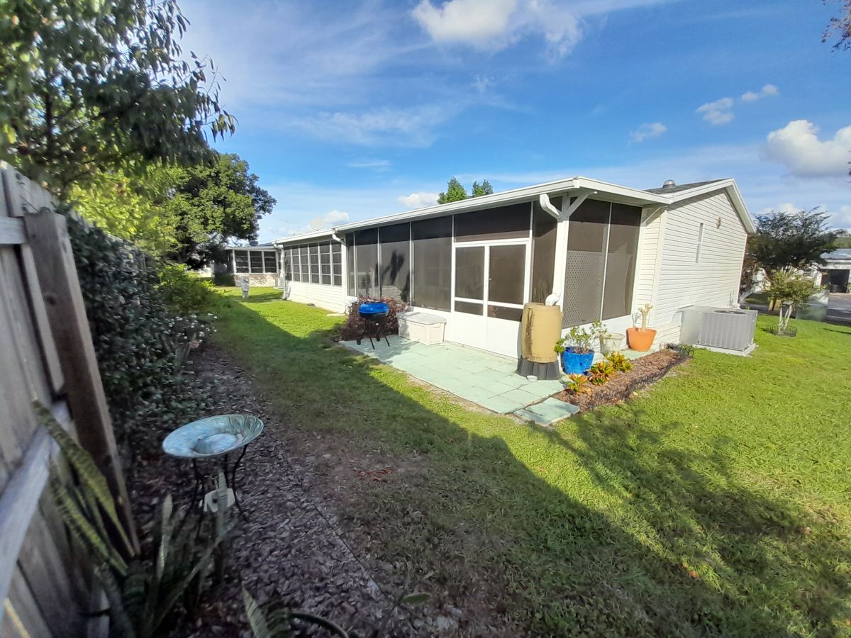 3735 Russian Olive Ln