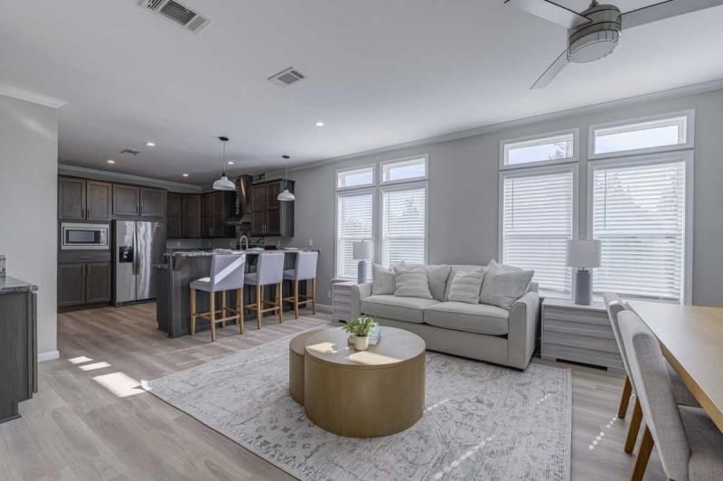 701 Aqui Esta Dr #109